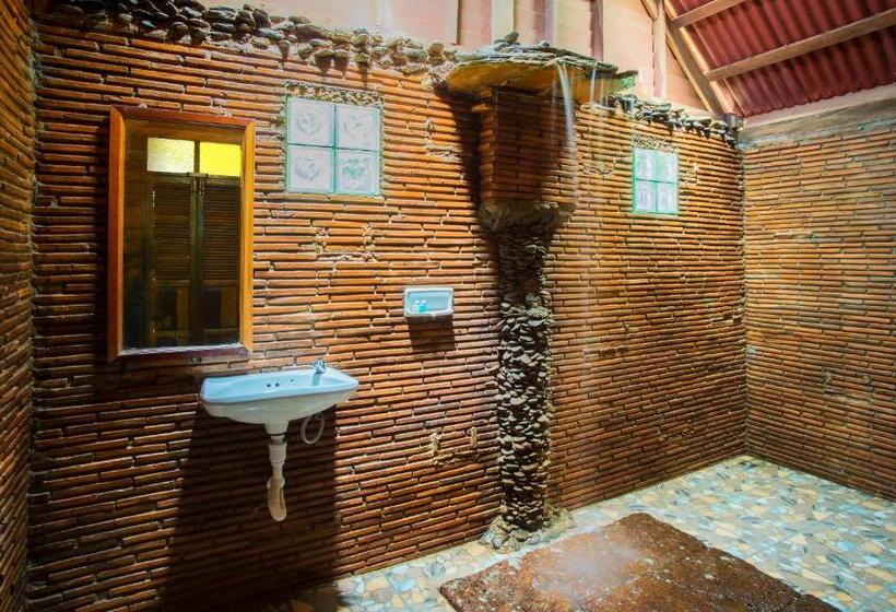 منتجع Art S Riverview Lodge