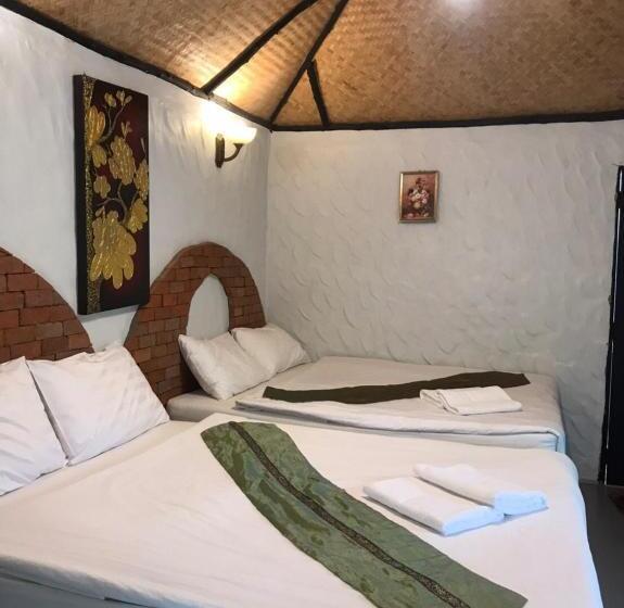 Resort Baan Pong Tara