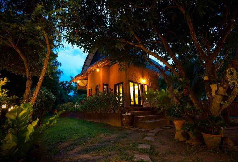 Resort Baan Pong Tara