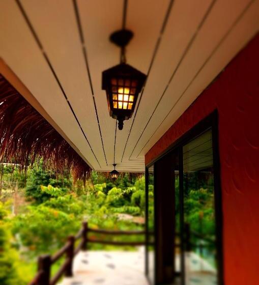 Resort Baan Pong Tara