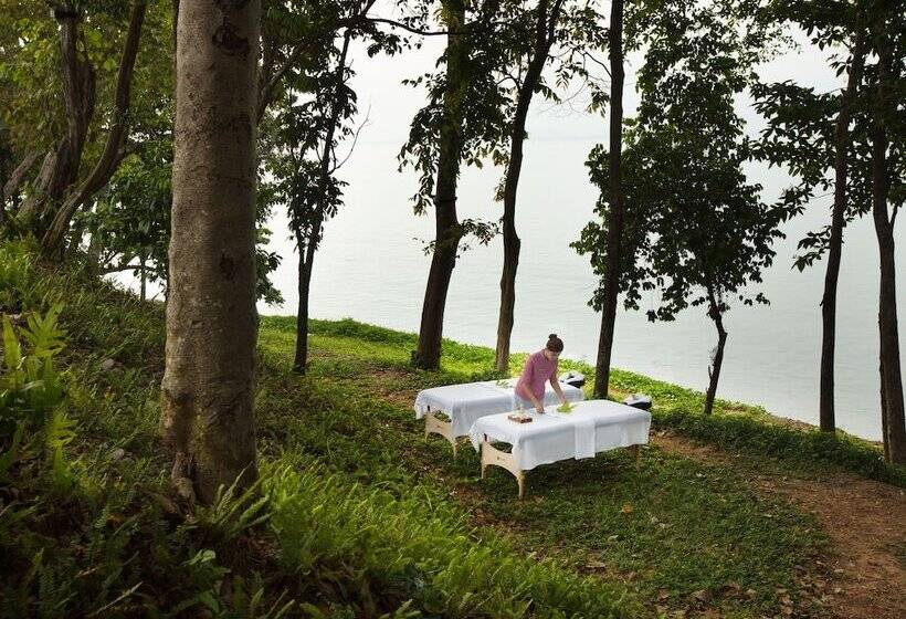 The Shellsea Krabi I Luxury Beach Front Resort & Pool Villa