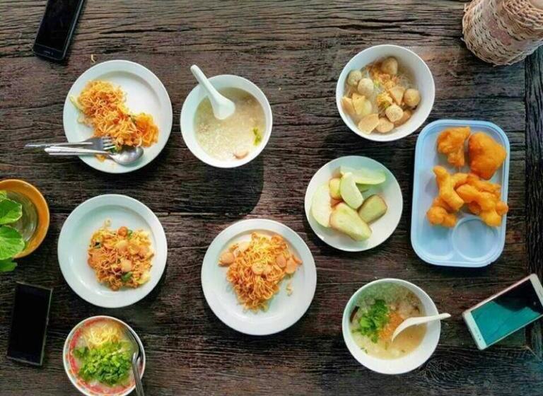 Ruennamyen Resort Amphawa