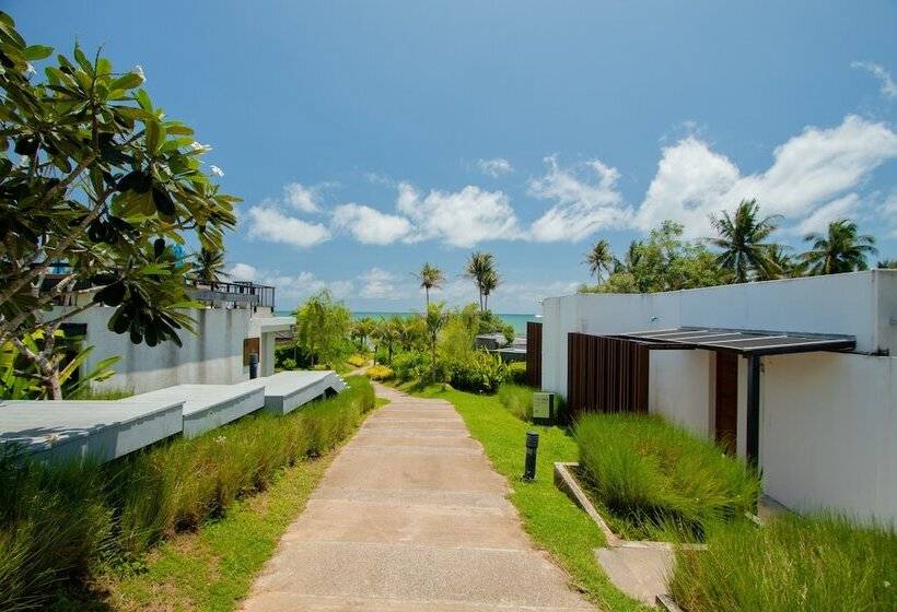 Seanery Beach Resort