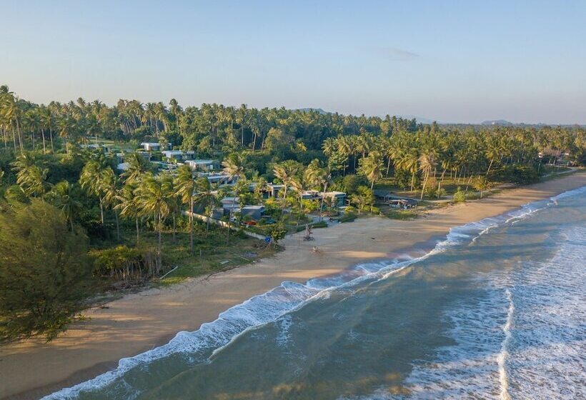 Seanery Beach Resort