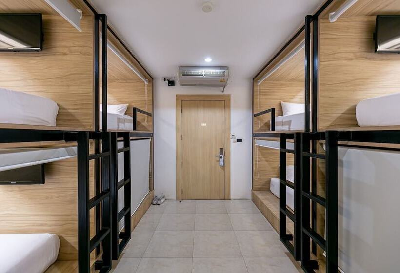 The Bedrooms Hostel Pattaya