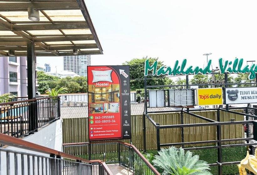 The Bedrooms Hostel Pattaya