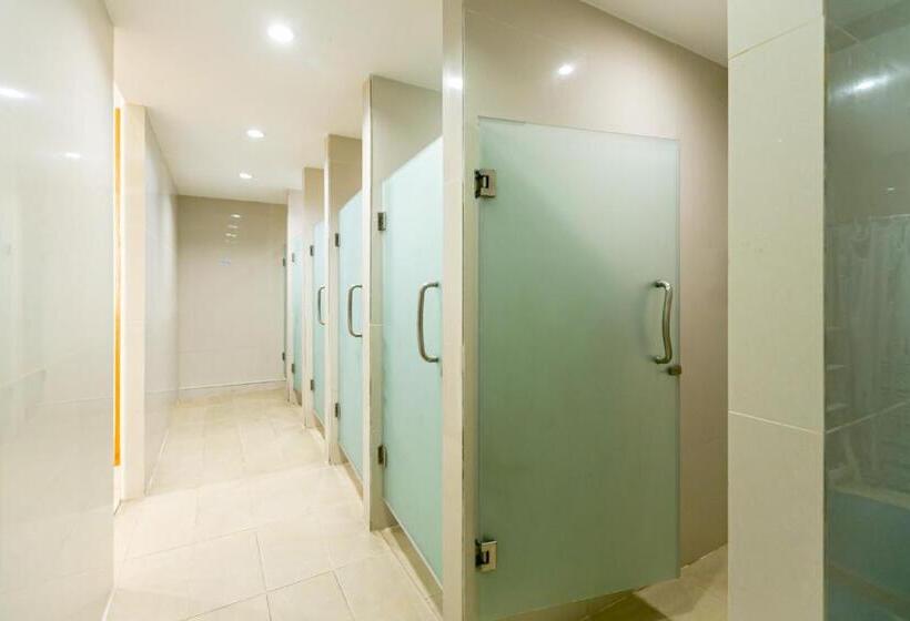 The Bedrooms Hostel Pattaya