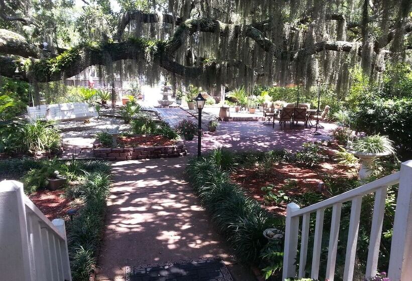 تختخواب و صبحانه Tybee Island Inn