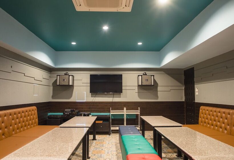 Villa Blanca Hotel & Restaurant