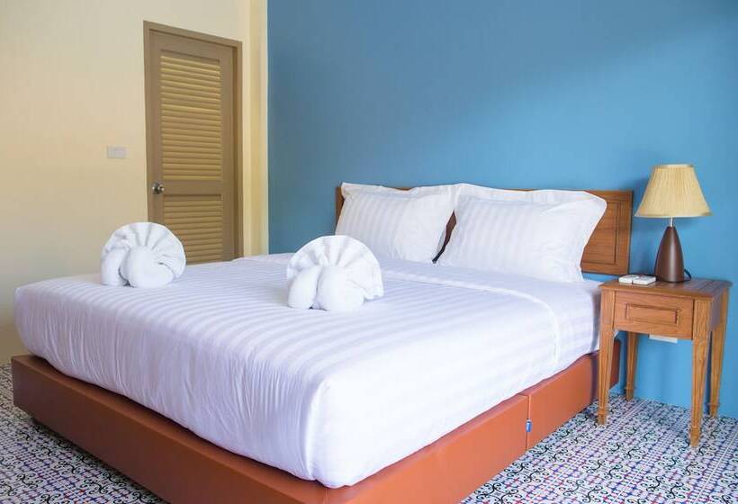 Villa Blanca Hotel & Restaurant