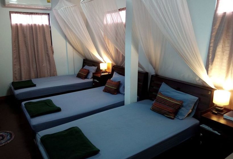 הוסטל Twin House At Tapae