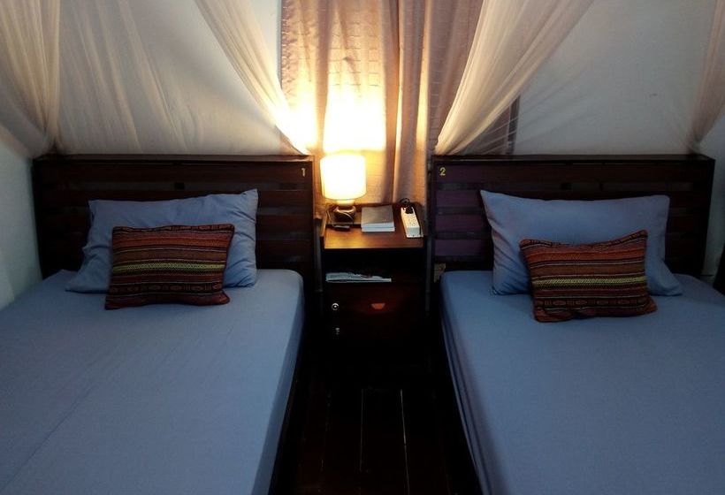 הוסטל Twin House At Tapae