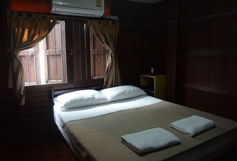 민박 Baan Mai Guesthouse