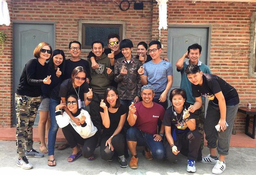 Bed and Breakfast Maesai Holic Lodge