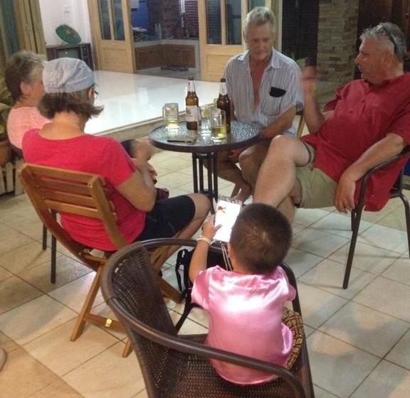 Bed and Breakfast Maesai Holic Lodge