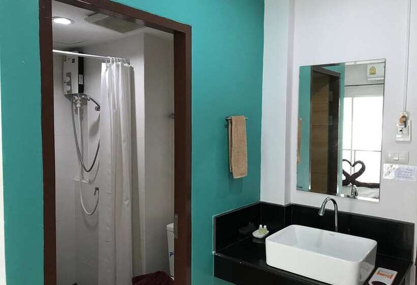 Bedbox Guesthouse & Hostel