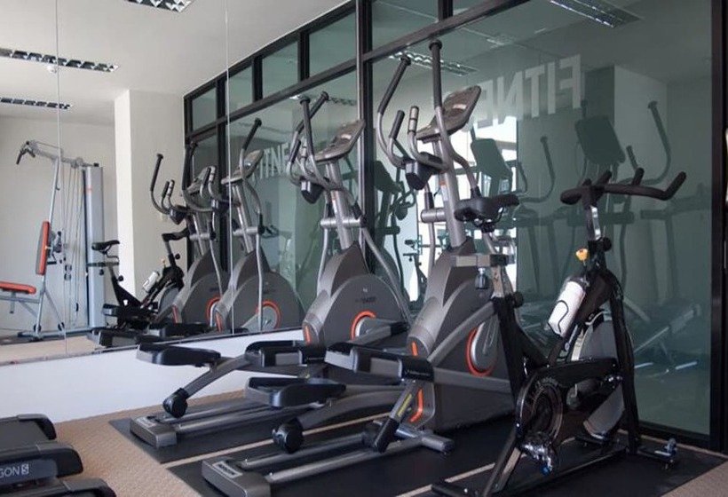 Abizz Hotel Lampang Airport