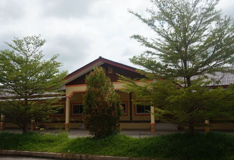 בית מלון כפרי A Nice Resort & Villa