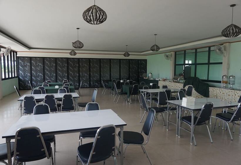 בית מלון כפרי A Nice Resort & Villa