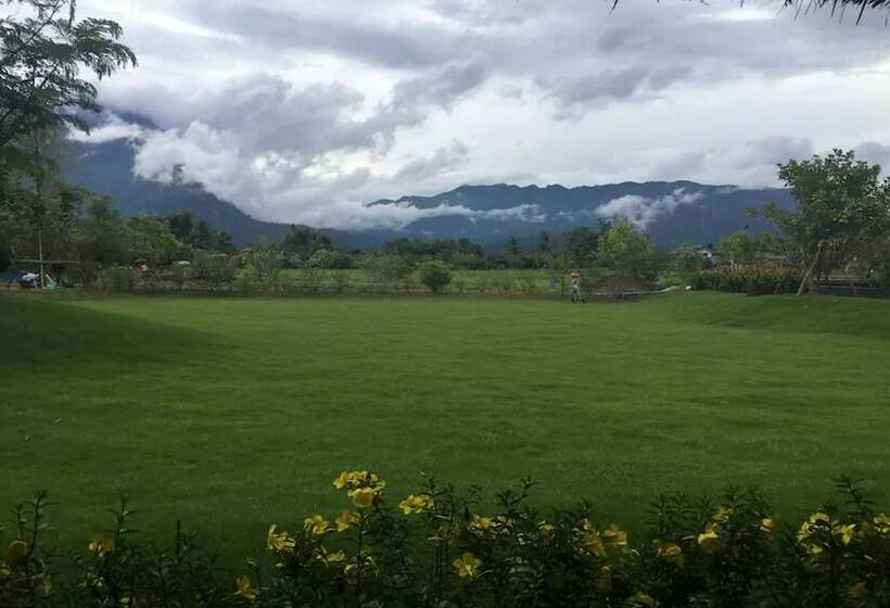 Отель Azalea Village Wellness Resort