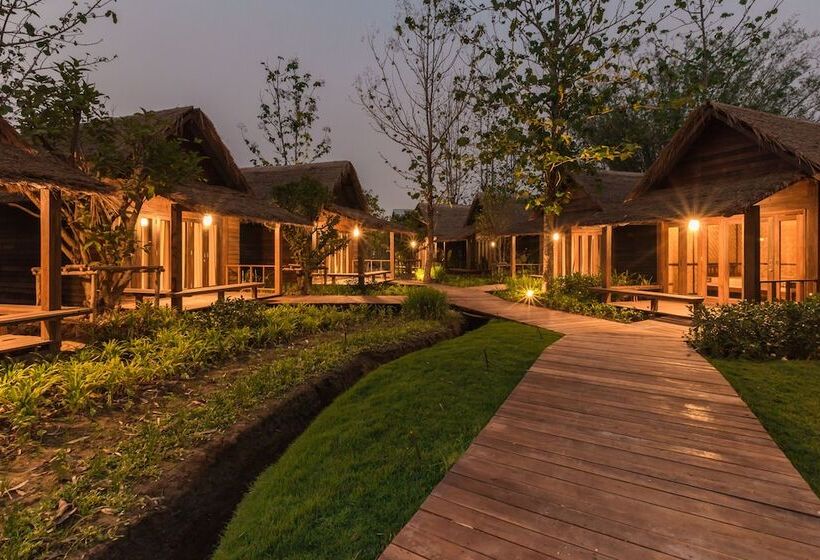 Отель Azalea Village Wellness Resort