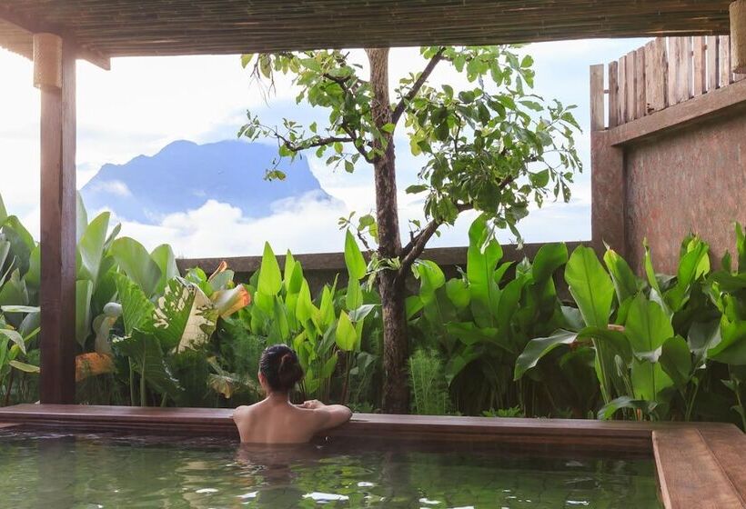هتل Azalea Village Wellness Resort