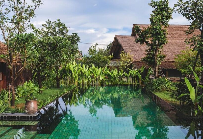 Отель Azalea Village Wellness Resort