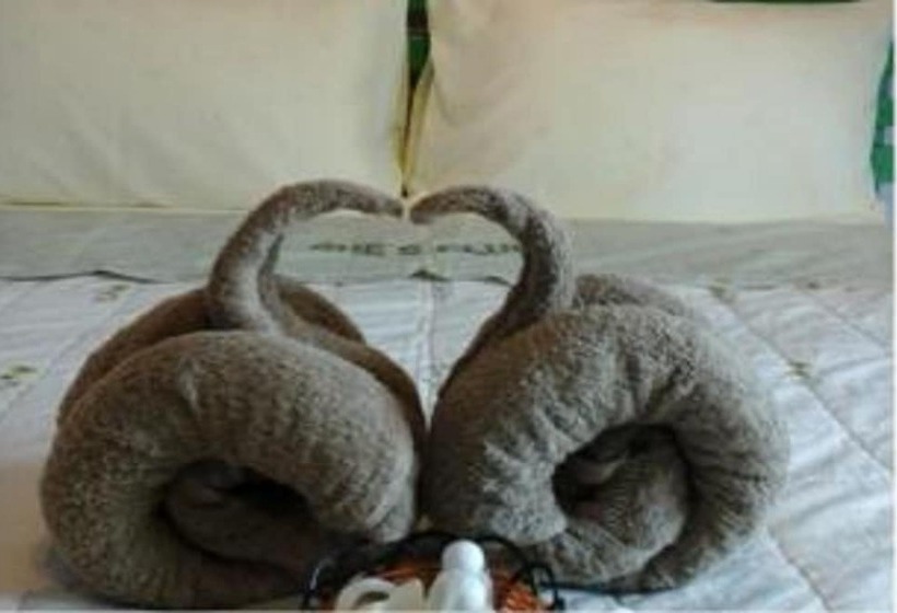 Отель Baan Kiengtalay Samroiyod