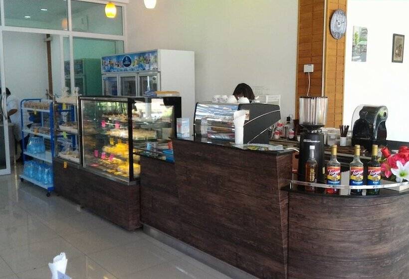 Hotel Baan Suan Khun Ta And Golf Resort