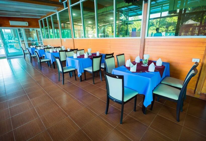 Hotel Baan Suan Khun Ta And Golf Resort