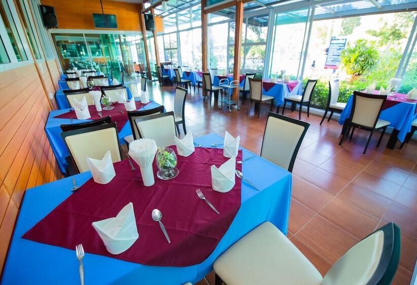 Hotel Baan Suan Khun Ta And Golf Resort