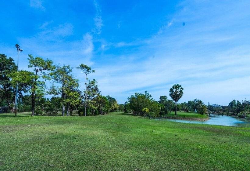 בית מלון כפרי Baan Suan Khun Ta And Golf Resort