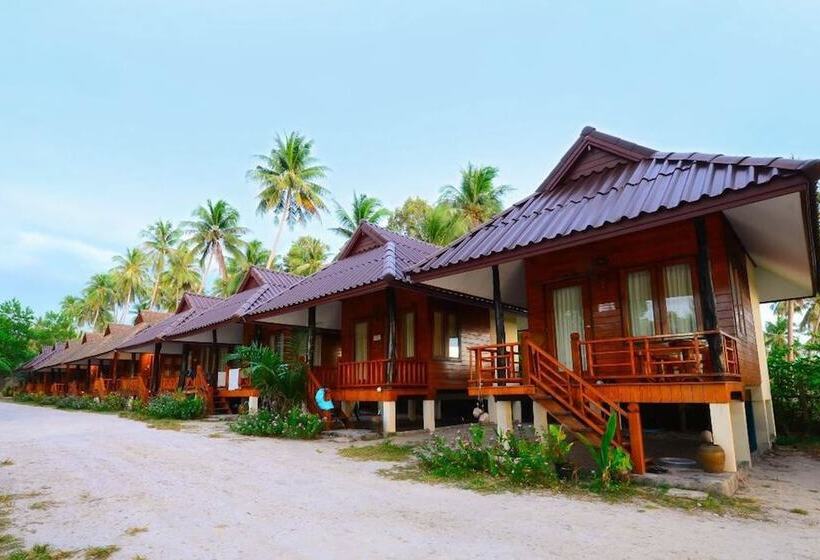 ホテル Baanchaylay Resort