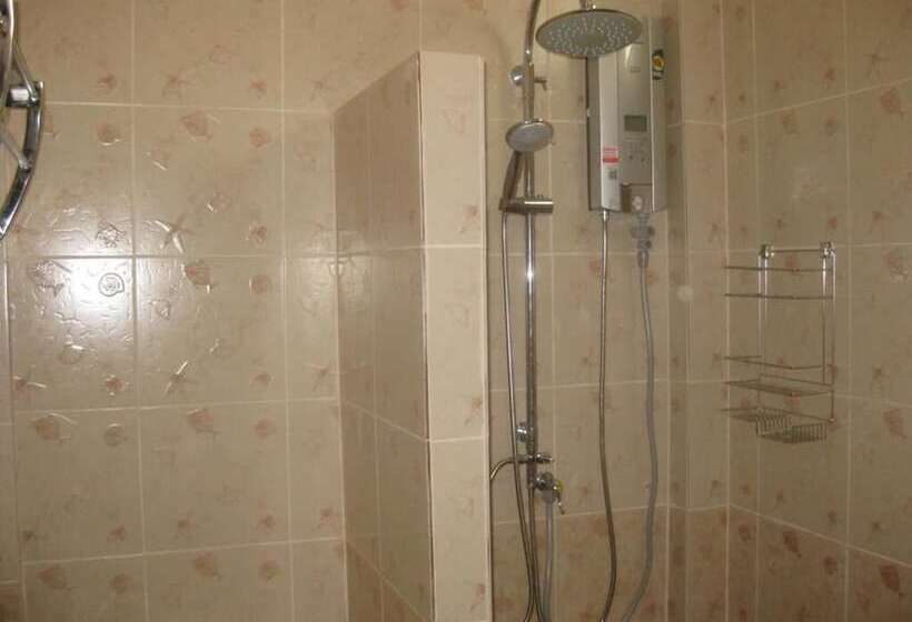 בית מלון כפרי Bamboo Resort