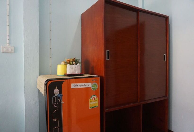 호텔 Bann Kwanlada