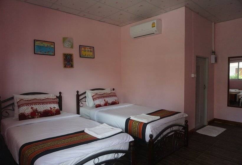 호텔 Bann Kwanlada