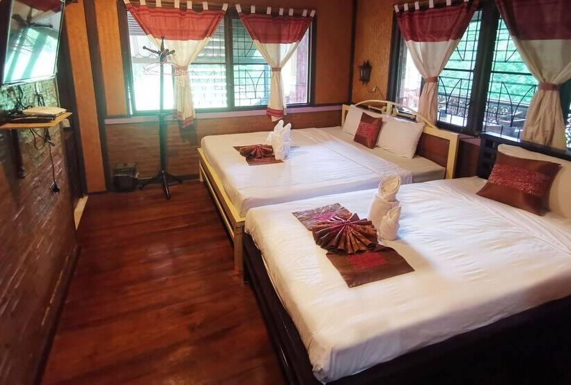 فندق Banphumontalang Resort