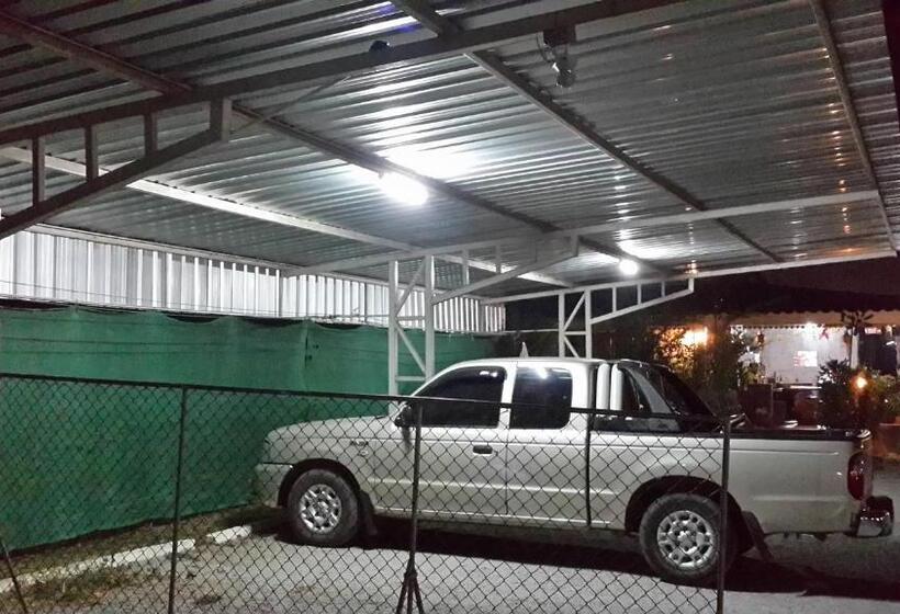 فندق Chiang Rai Khuakrae Resort