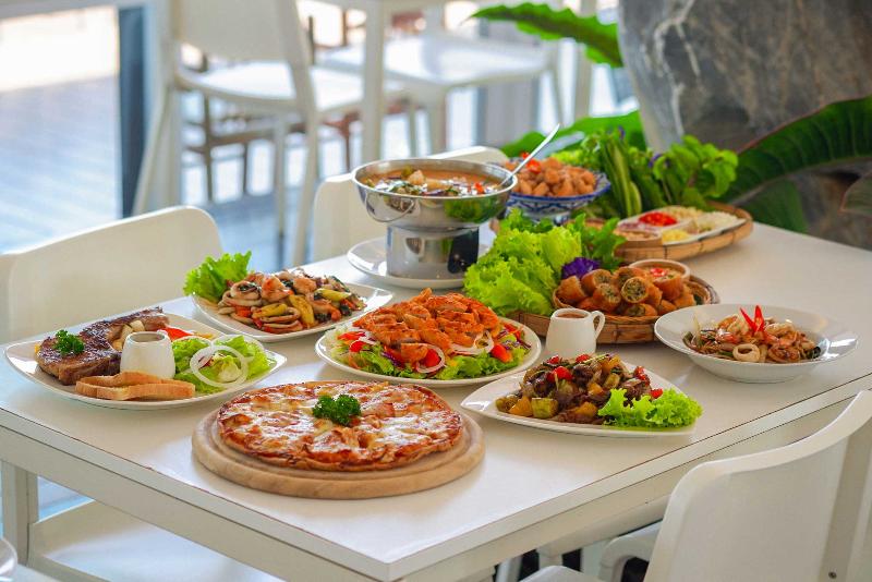 호텔 Chiangkhan River Mountain Resort