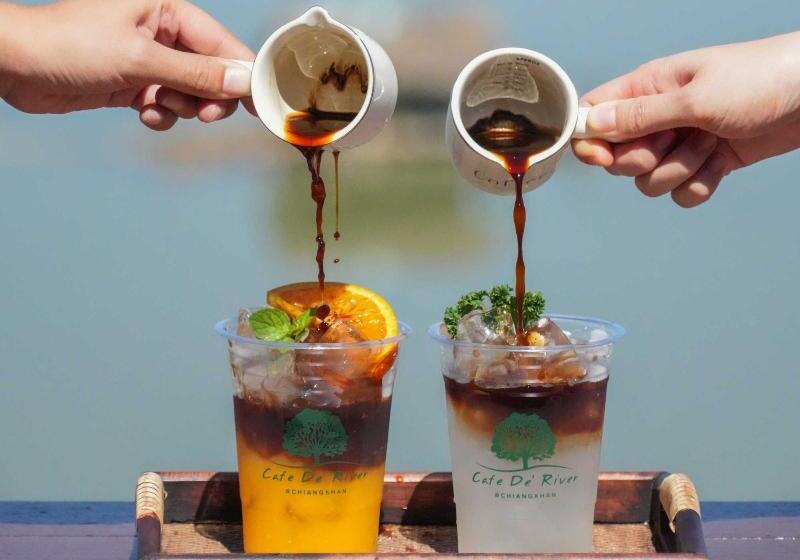 호텔 Chiangkhan River Mountain Resort