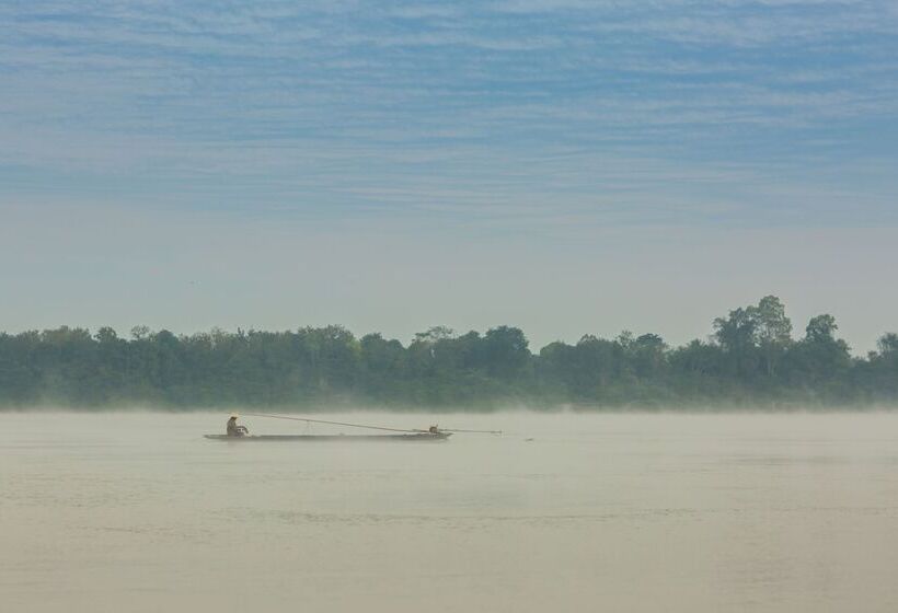 호텔 Chiangkhan River Mountain Resort
