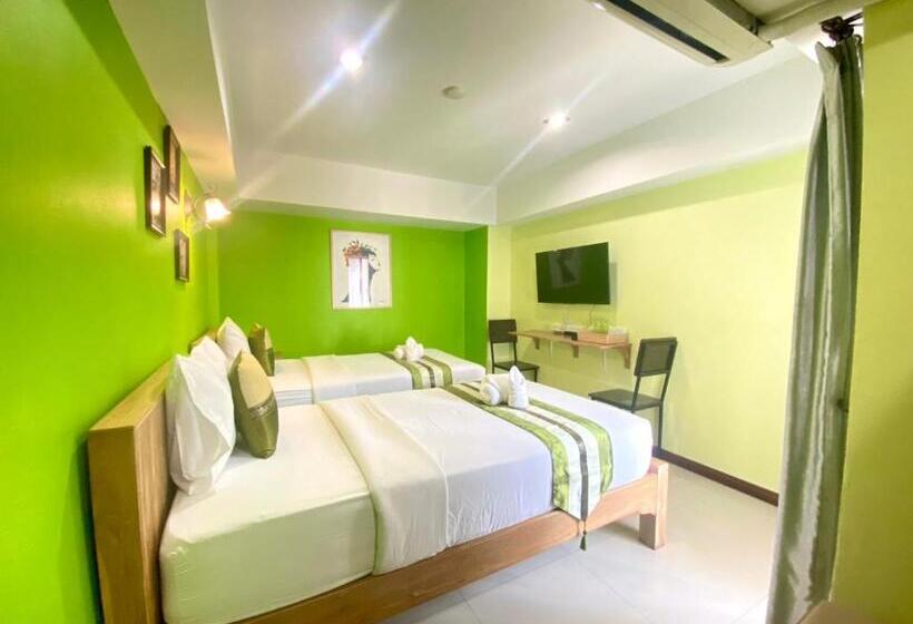 Отель Chinda Boutique