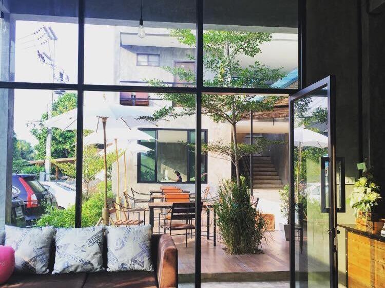 Отель Come Moon Loft