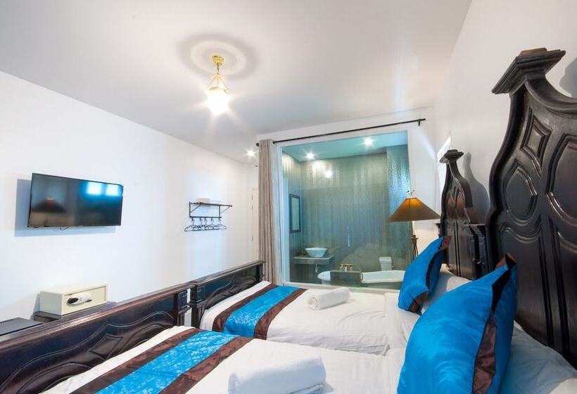 Отель Dharasom Colonial House