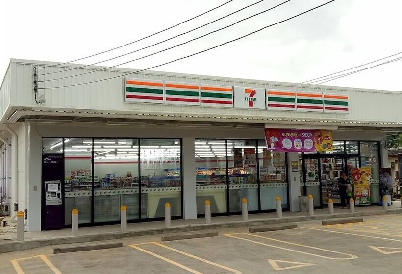 Отель Dharasom Colonial House