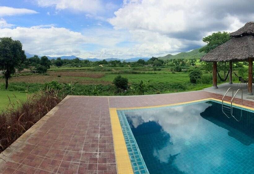 ホテル Kuad Khon Thoe Pai Cottage