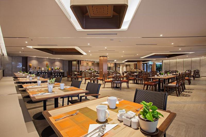 酒店 Le Meridien Khao Lak Resort & Spa