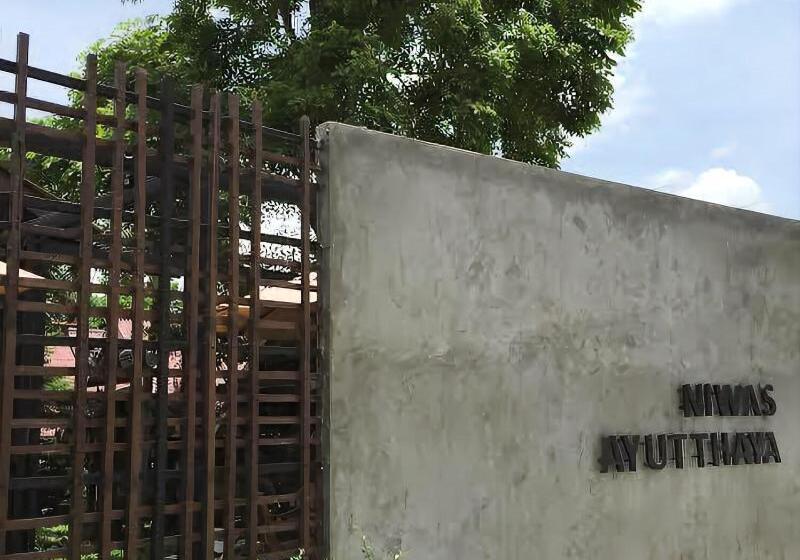 فندق Niwas Ayutthaya