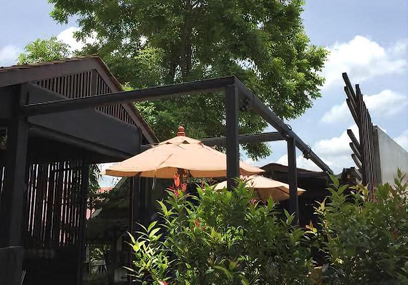 فندق Niwas Ayutthaya