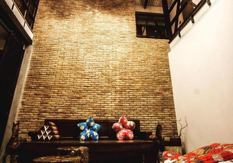 فندق Niwas Ayutthaya